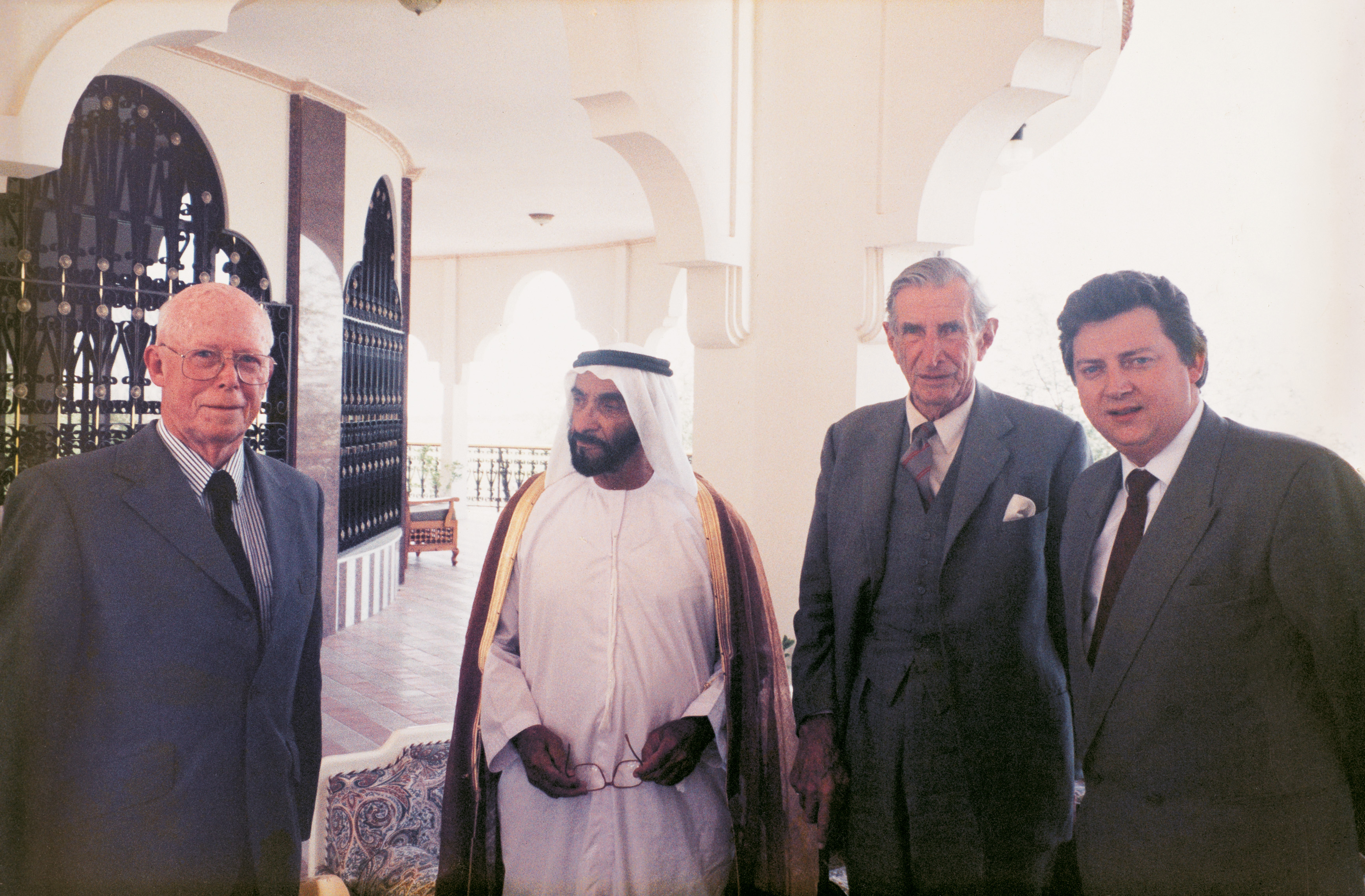 Rediscovering 'Arabian Sands' : A Review